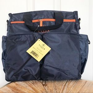NWT Auben London Sturdy Nylon Day Trip/ Diaper Bag